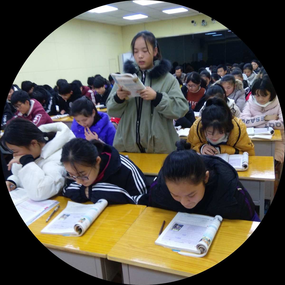 初中英语教师课堂用语_表扬小学生的课堂用语_小学英语课堂用语