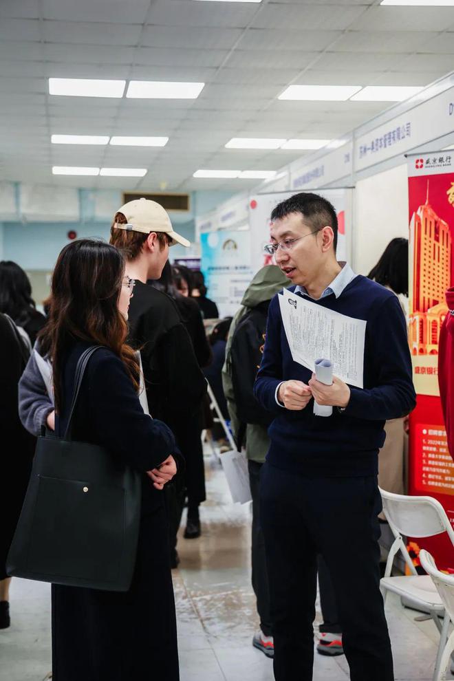 邯郸招聘大学生家教_邯郸招聘大学生_邯郸大学招聘