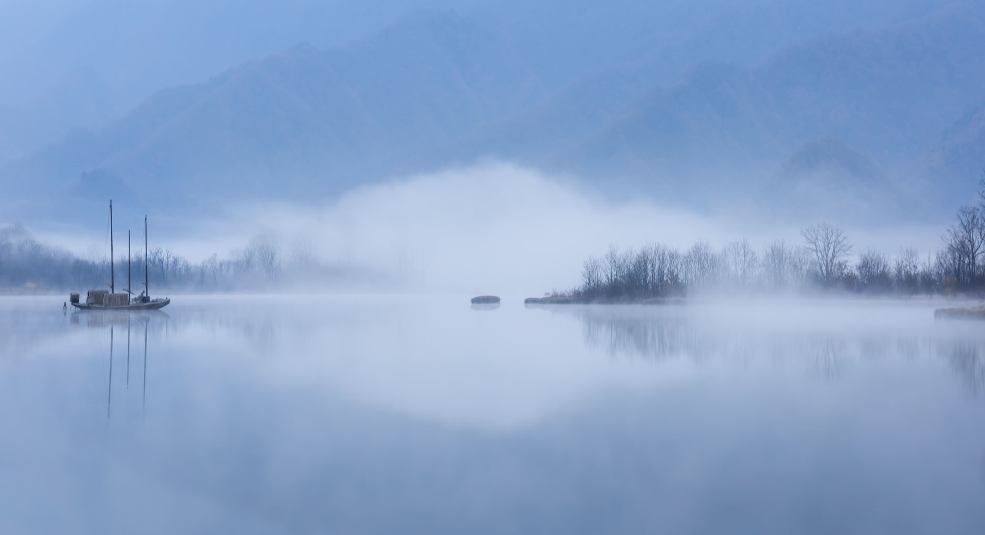 水墨画英文翻译新视野_水墨画怎么翻译_