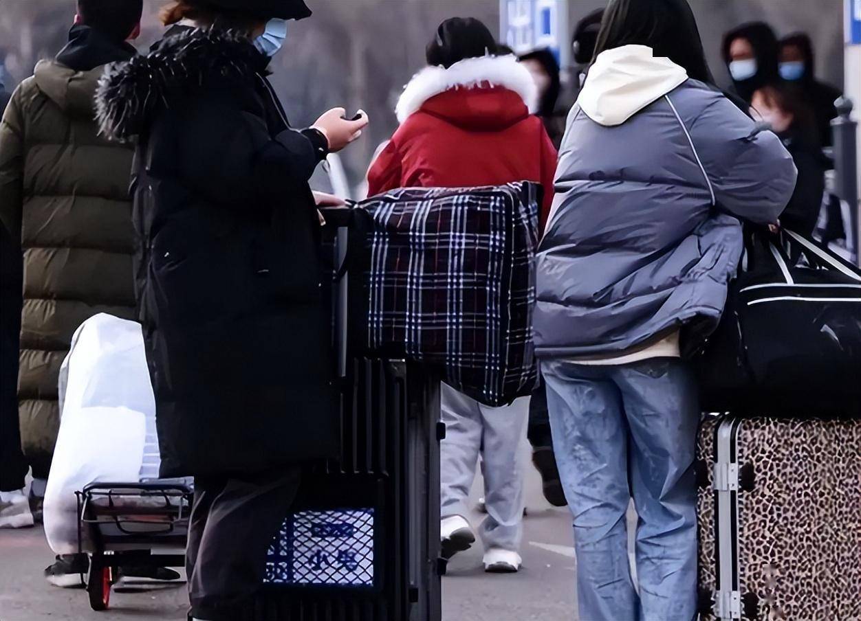 寒假还有几天开学_寒假开学天天手抄报_寒假开学天气