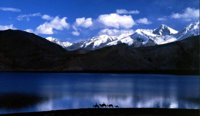 喜马拉雅山是板块什么形成的_喜马拉雅山是哪两个板块_喜马拉雅山板块