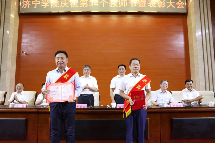 长安大学刘永建_刘永健老师长安大学公路学院_长安大学公路学院张永飞